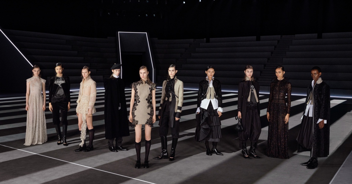 【2025秋冬時裝週】Dior超越時代與性別！新系列5解析：經典J’adore Dior T恤重返伸展台，「這款」Jisoo秀前搶先穿