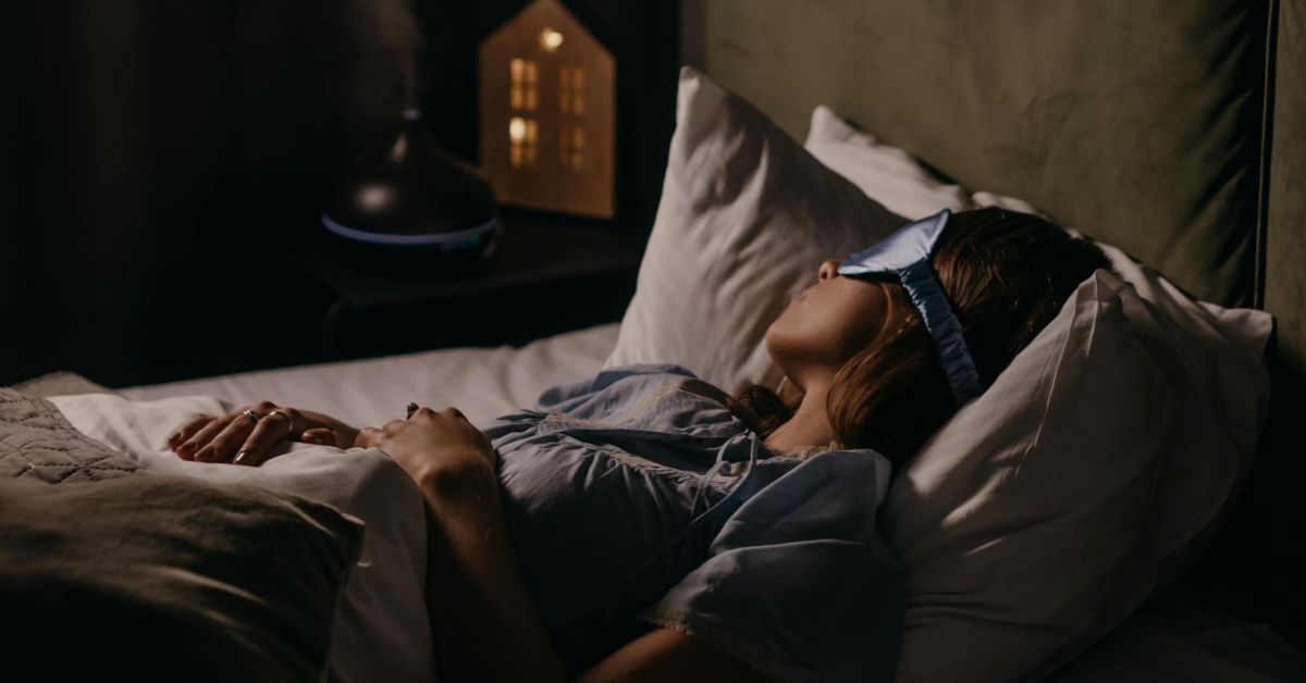 有睡覺不等於有「好好休息」！影響睡眠的 6 件事一次看：職業倦怠的主因竟與睡眠有關？