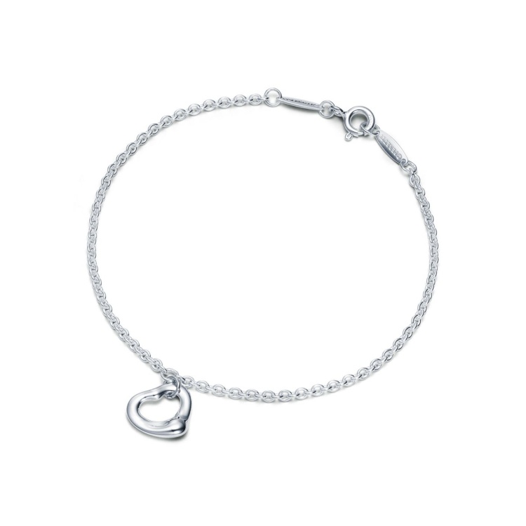 2萬內「純銀手鍊」推薦這6款：Hermès船錨鍊入門好下手，Tiffany鏤空愛心為優雅加分