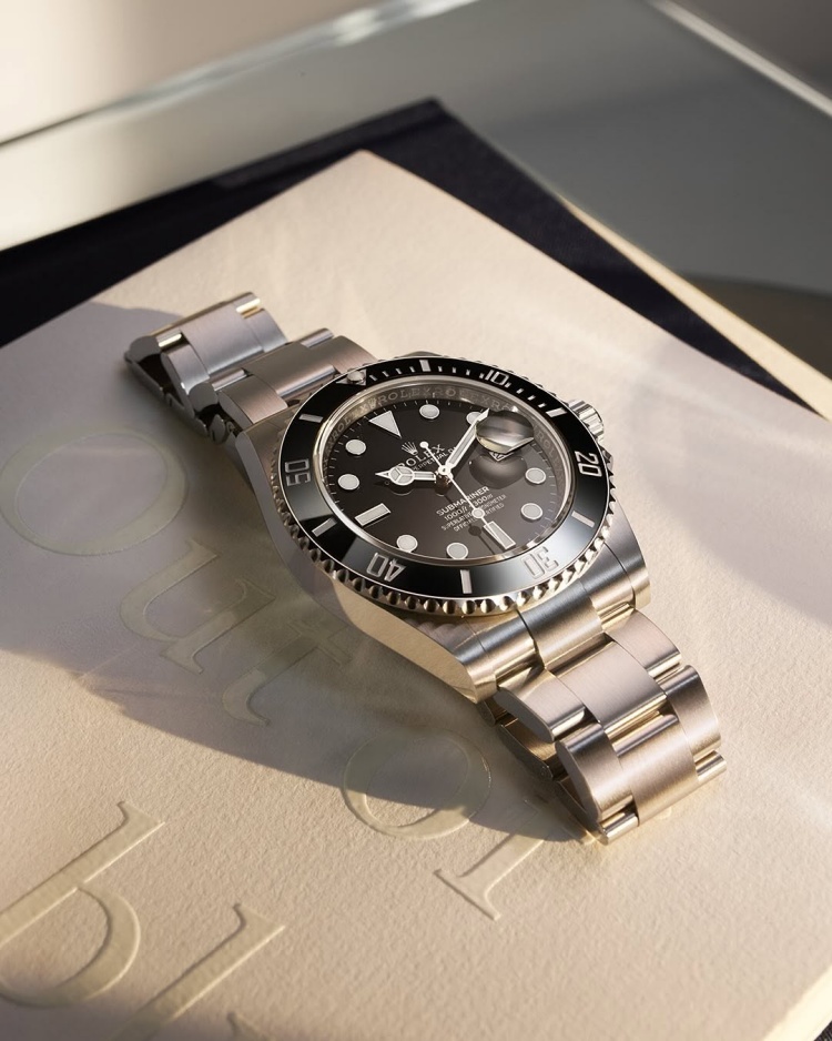 【時髦經濟】勞力士收購瑞士百年鐘錶品牌「寶齊萊」不到兩年！宣布關閉旗下中價位品牌 Carl F.Bucherer，此舉意味著什麼？