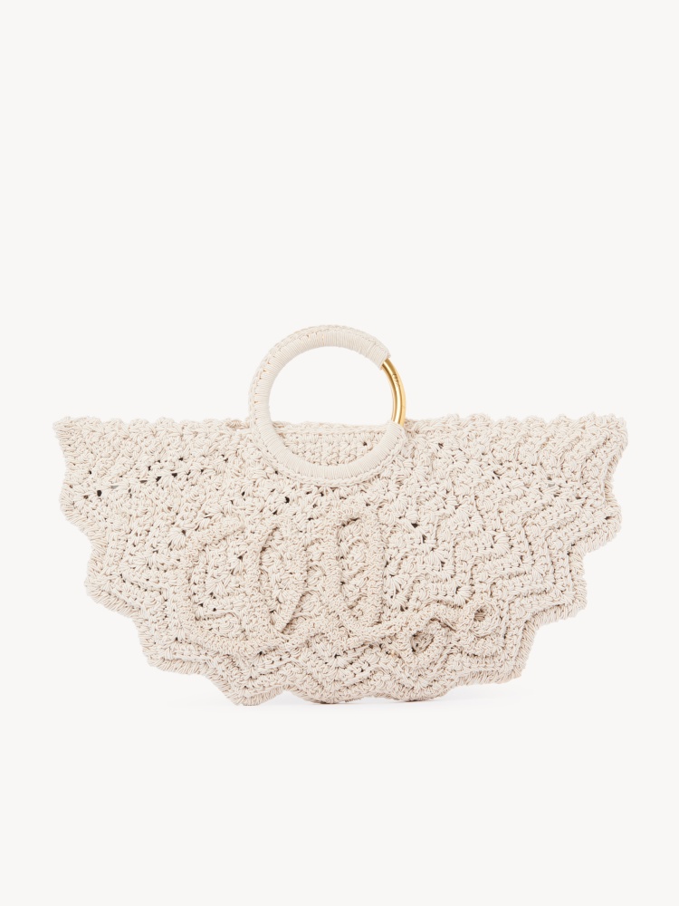 Chloé 2025春夏系列包款推薦Top 7！Spin托特包極簡大容量，拉菲草半月包展現工藝細節