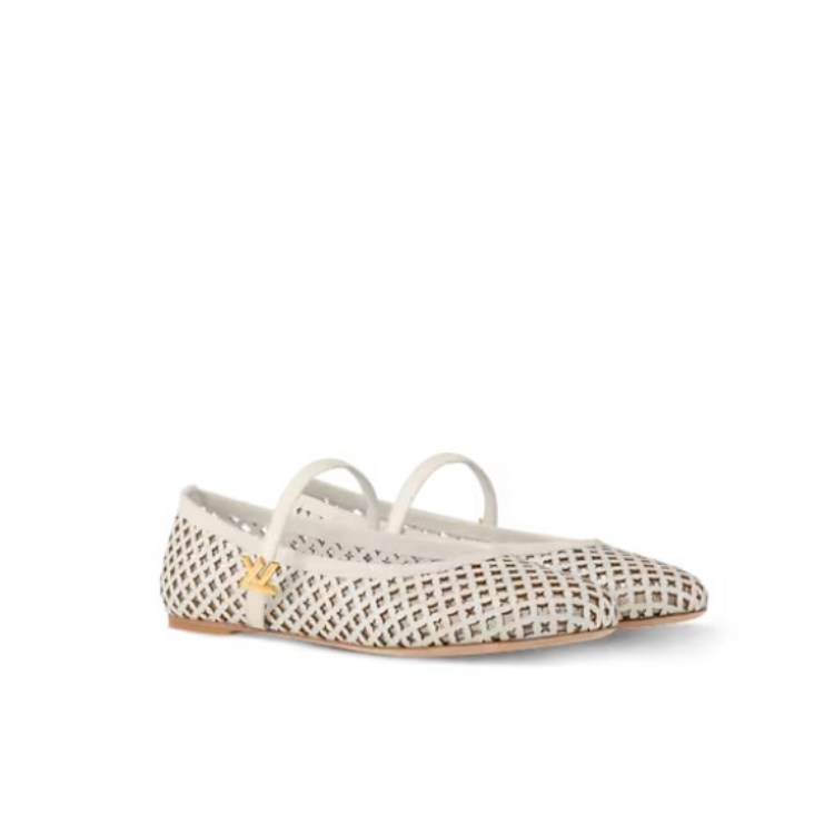 精品芭雷舞鞋12雙推薦：Miu Miu、Ferragamo個性造型很吸睛，Chanel「斜紋軟呢」面料最經典！