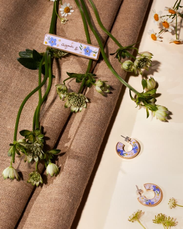 agnès b.「Bijoux」春夏首飾推薦4大系列！法式優雅、都會俐落各自精彩，共同演繹當代審美