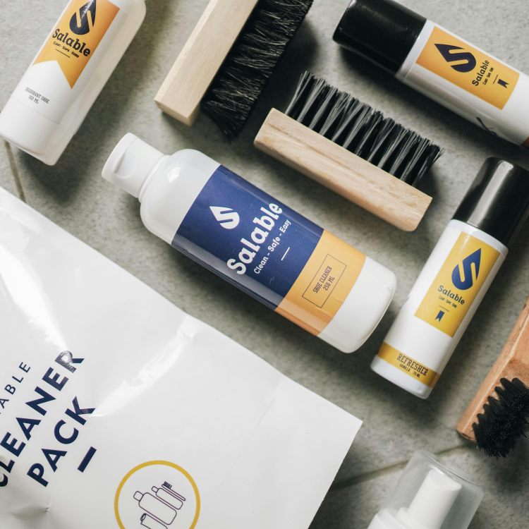 球鞋布鞋怎麼洗最乾淨？掌握3大觀念＋5步驟，做到「這點」有效又不傷鞋