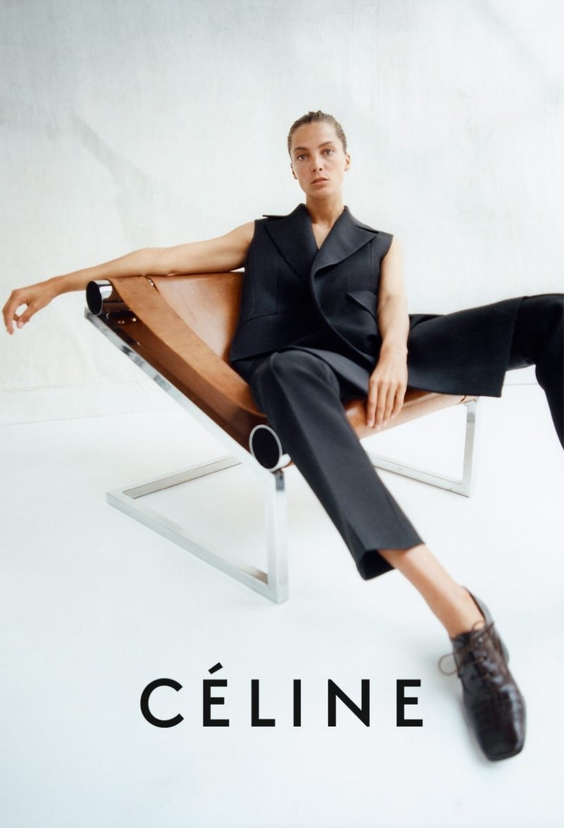 Phoebe Philo職掌時期的Céline,簡約都會的設計風格,是當今OL穿搭的藍本。