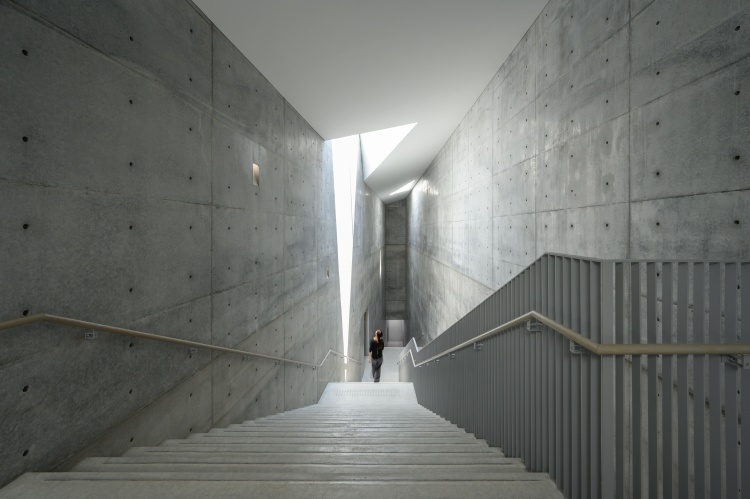 日本直島新美術館