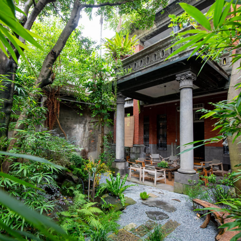 大稻埕咖啡聽推薦「AKA café」，巴洛克式老宅改建，散步大稻埕先來喝一杯咖啡 