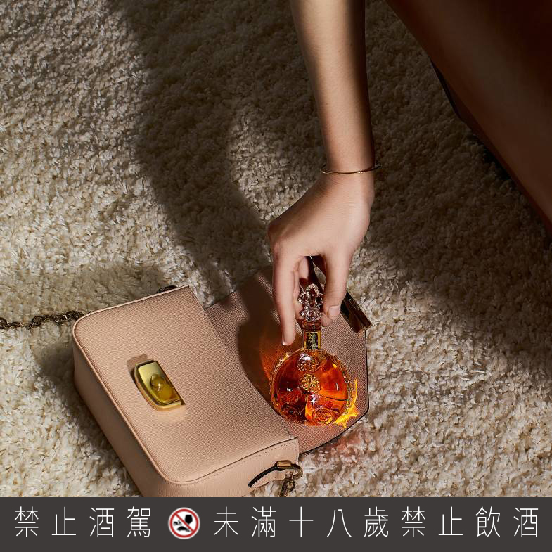情人節送這瓶「可以喝的香水」！路易十三百年干邑、水晶瓶身工藝…四大關鍵成就與美酒相伴的奢華體驗！